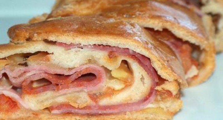 Pãezinhos de presunto e queijo 